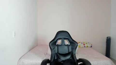  Nina  online show from April 21, 1:42 am