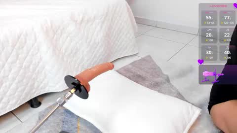 Nina online show from March 12, 6:33 pm