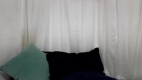 Snapshot of ninaa_fox chatting on September 13, 6:54 pm Ninaa fox online show from September 13, 6:54 pm