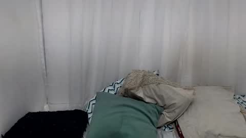 Snapshot of ninaa_fox chatting on February 26, 5:00 pm Ninaa fox online show from February 26, 5:00 pm