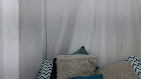 Snapshot of ninaa_fox chatting on March 12, 4:24 pm Ninaa fox online show from March 12, 4:24 pm
