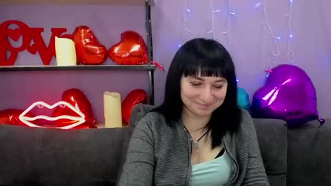 ninaflawlees online show from March 1, 1:00 am