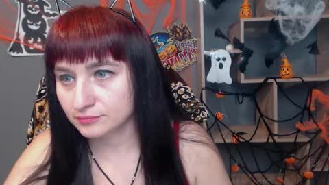 ninaflawlees online show from October 30, 1:23 pm