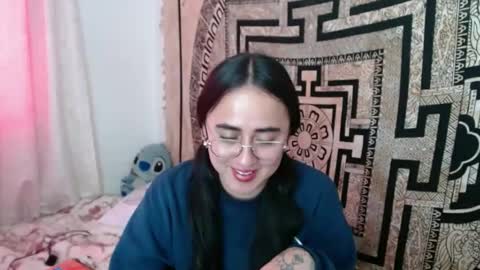 N I N A online show from October 1, 4:06 pm