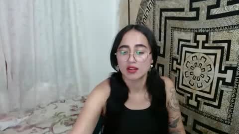 N I N A online show from February 21, 6:48 pm