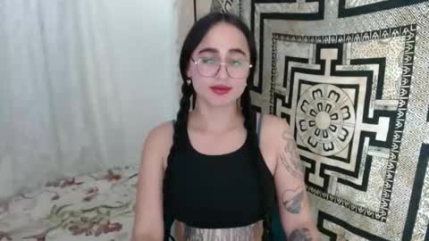 N I N A online show from February 21, 11:10 pm