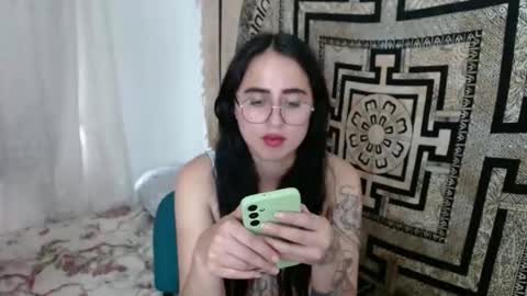 N I N A online show from February 12, 3:16 pm