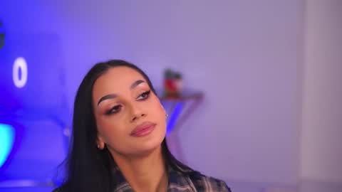 Ninna online show from December 16, 9:10 pm