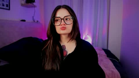 Snapshot of ninavolkov chatting on October 4, 12:19 am ninavolkov online show from October 4, 12:19 am