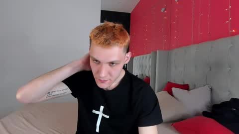 nipel_ online show from April 22, 9:22 pm