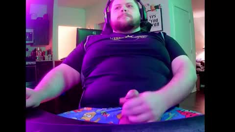 HungStepSon online show from March 16, 11:47 am