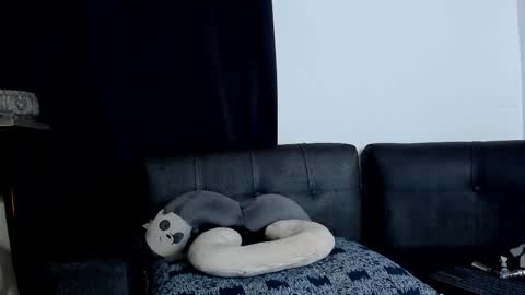 Steven online show from February 12, 2:03 am