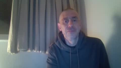 nirevess online show from February 22, 6:52 pm