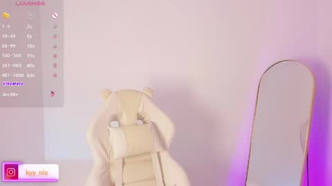 Nicki  online show from April 27, 8:06 pm