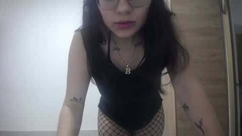 nix_vane online show from August 5, 2:30 am