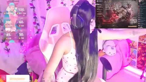 Snapshot of nixy_sama chatting on September 15, 2:13 am Nixy Sama online show from September 15, 2:13 am