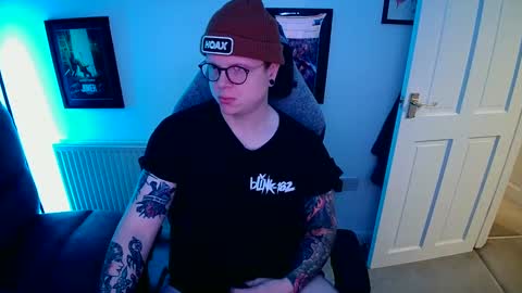 BNate93 online show from December 17, 7:37 pm