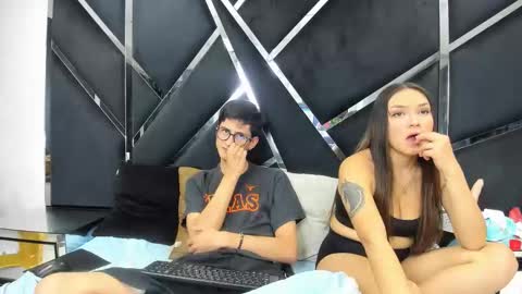 NoaandArez online show from February 3, 2:53 am