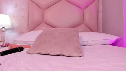   ambarsulliva  online show from March 5, 2:56 pm