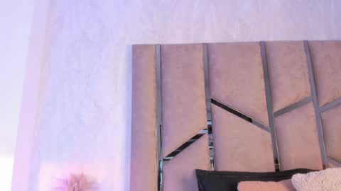 noa_perez_ online show from April 24, 8:22 pm