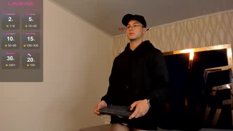 Noah online show from March 12, 6:00 pm