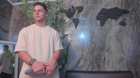 Noah online show from February 19, 11:26 pm