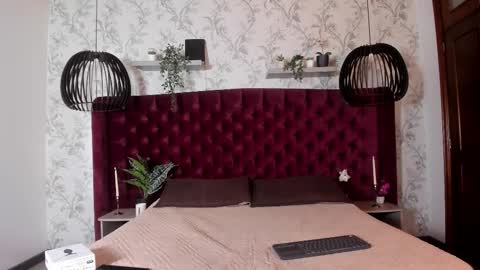 noah_dupont_ online show from December 20, 11:28 am