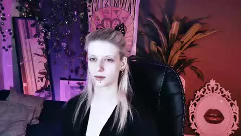 REAL name LiaDM are always open online show from June 26, 3:50 pm