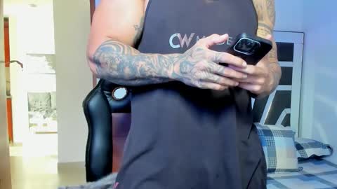 Noah Harris01 online show from February 2, 4:36 pm