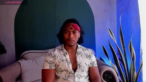 Noah online show from November 26, 9:33 pm