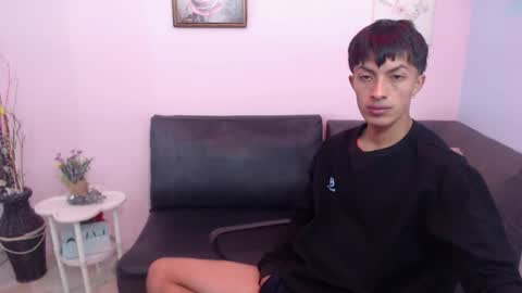 Noah online show from November 12, 11:45 am