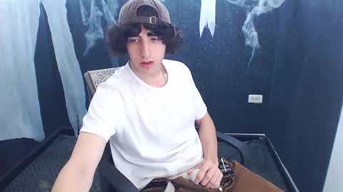 noah_sokolov online show from November 4, 2:29 pm