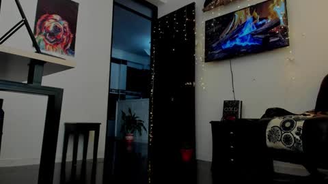 LIAM- noah online show from January 20, 9:43 pm