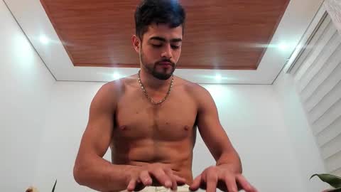 LIAM- noah online show from September 26, 9:28 am