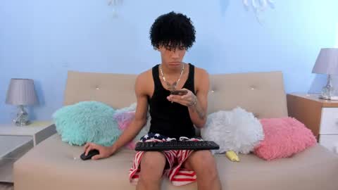 noahbull19 online show from May 23, 3:02 am