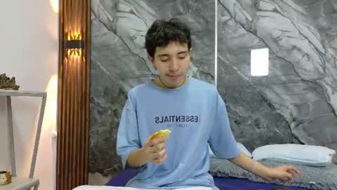    online show from July 7, 11:25 am