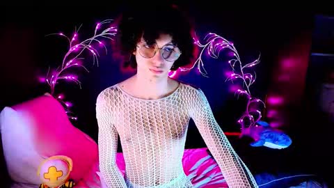 Noah Xtar online show from October 8, 8:42 am