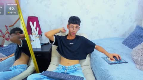 noamillers online show from December 22, 8:15 pm