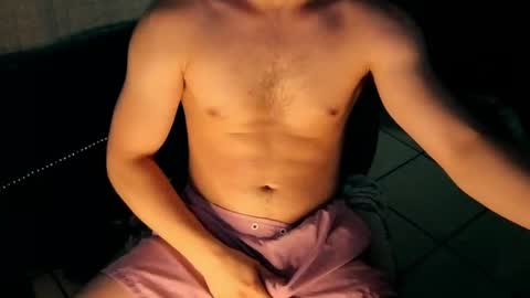 Snapshot of nobudget06 chatting on October 1, 3:33 pm nobudget06 online show from October 1, 3:33 pm