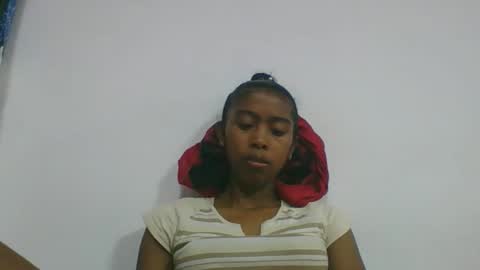 noelina online show from March 5, 7:28 am