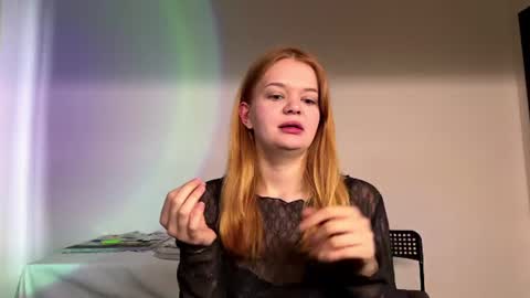 Elly online show from June 25, 6:29 am