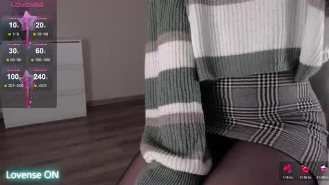 noelleneptune online show from December 23, 3:02 am