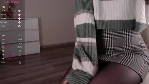 noelleneptune online show from January 13, 10:36 am