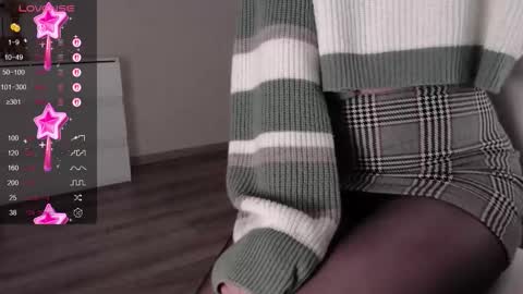 noelleneptune online show from October 17, 9:46 am