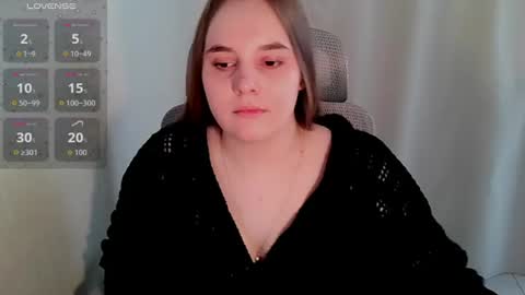 noir_ember_ online show from July 15, 10:31 am