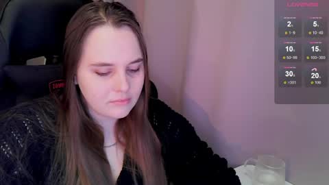 noir_ember_ online show from April 22, 4:58 pm