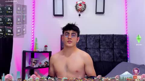 Nolan  online show from December 20, 7:32 pm