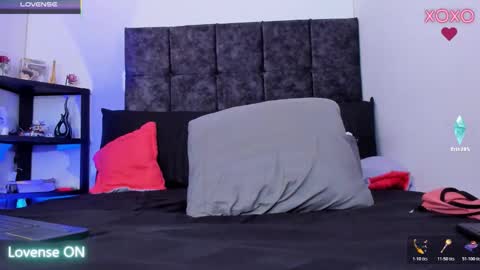 Nolan  online show from February 27, 8:01 pm