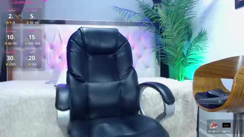 Nolan  online show from September 11, 7:04 pm