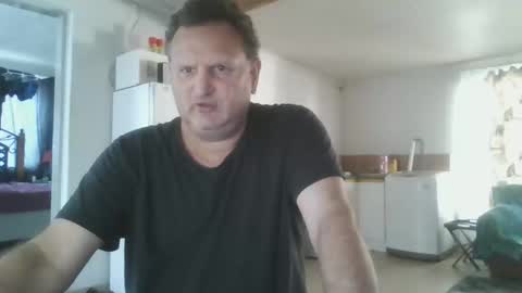 Nollie online show from April 5, 6:32 am